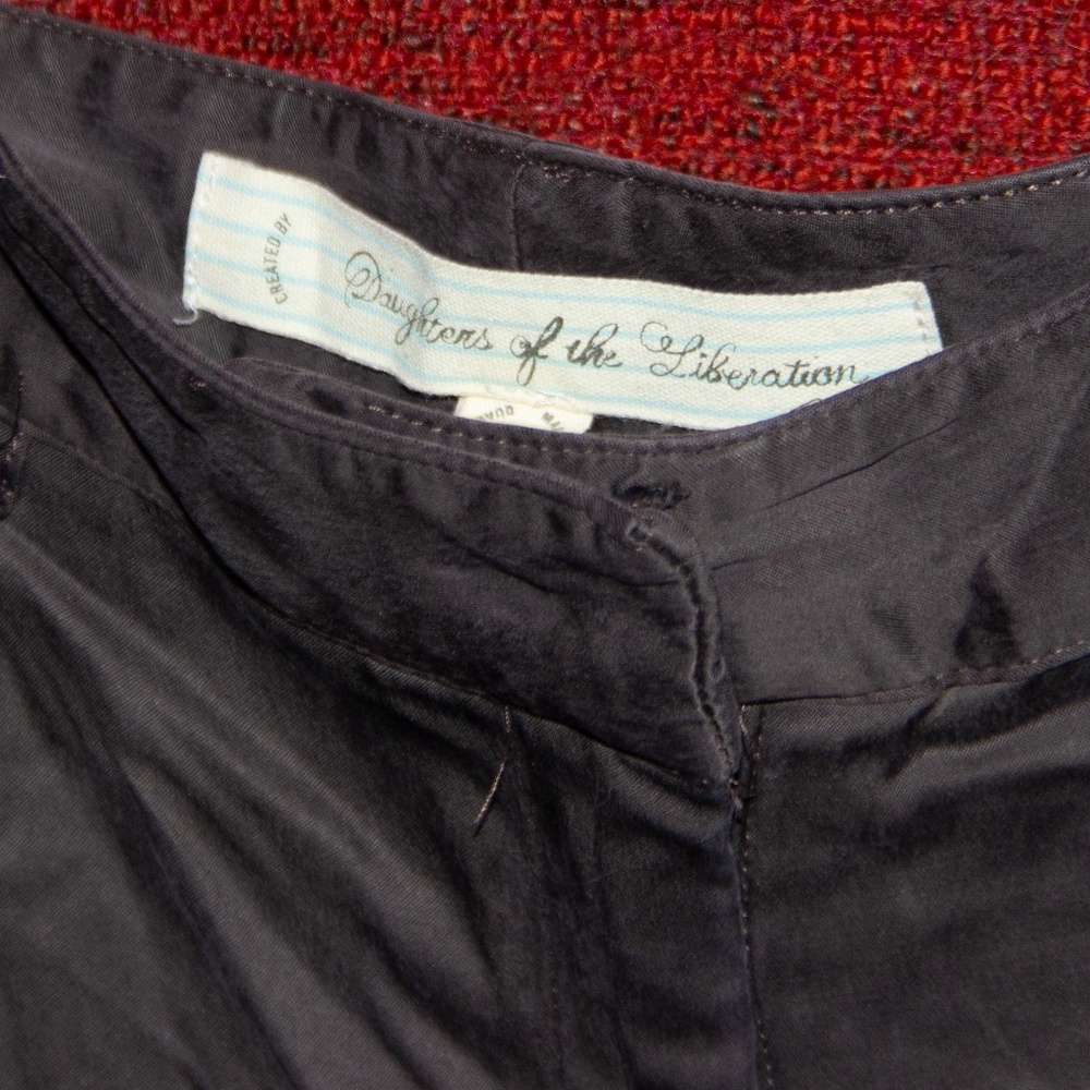Daughters of the Liberation Capri Pant. Size 6. Great Condition